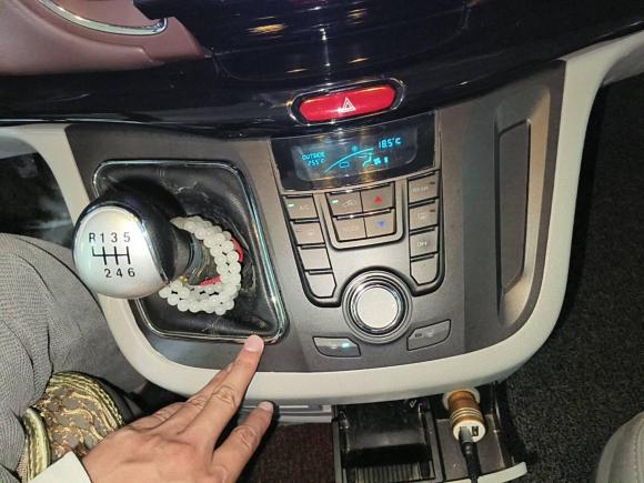 [深圳·湘H] 二手江汽集团瑞风M52017款 2.0T 汽油手动公务版