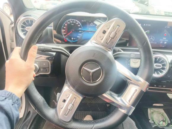 [深圳·粤L] 二手奔驰奔驰A级2020款 A 200 L 运动轿车