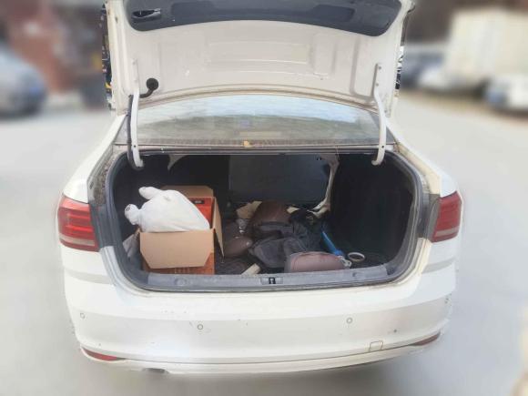 [武汉·鄂A] 二手大众朗逸2015款 1.6L 手动舒适版