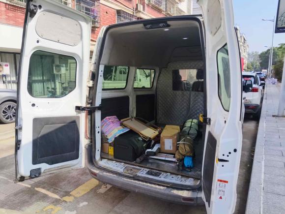 [义乌·浙G] 二手福特全顺2017款 2.0T柴油多功能商用车短轴中顶国IV