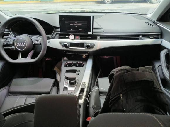 [苏州·苏U] 二手奥迪奥迪A4L2022款 40 TFSI 豪华动感型