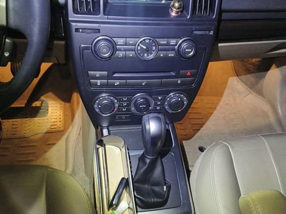 [成都·粤B] 二手路虎神行者22013款 2.2T SD4 SE柴油版