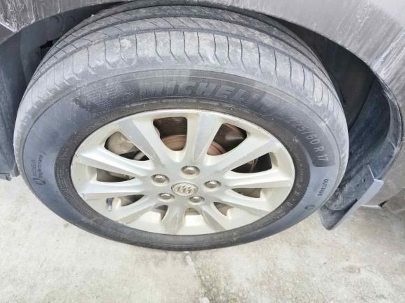 [上海·沪G] 二手别克别克GL82013款 3.0L XT豪华商务旗舰版