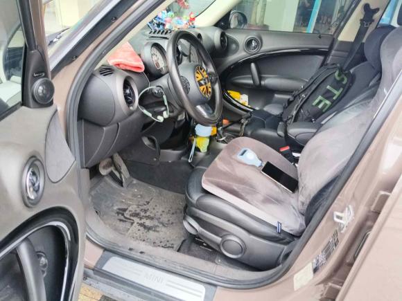 [广州·粤A] 二手MINIMINI COUNTRYMAN2011款 1.6L COOPER Excitement