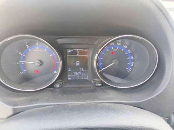 [西安·陕D] 二手东风风行风行S5002016款 1.5L 手动尊享型