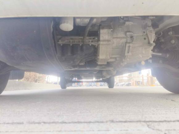 [宁波·苏U] 二手大通新途V802023款 2.0T 手动经典城配王长轴中顶3座