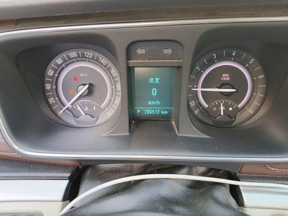 [济南·鲁A] 二手别克别克GL82017款 25S 舒适型 国V