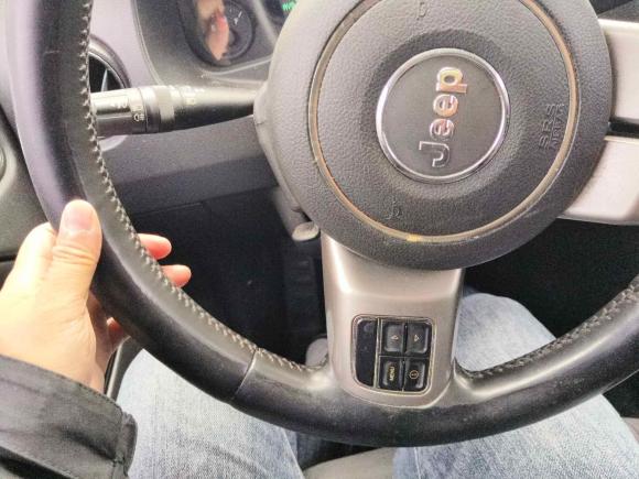 [苏州·苏U] 二手Jeep指南者2011款 2.0L 两驱运动版