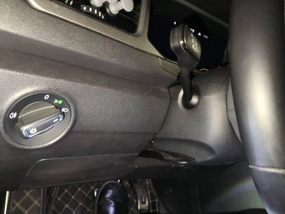 [成都·川A] 二手大众T-ROC探歌2021款 280TSI DSG两驱R-Line Pro智联版