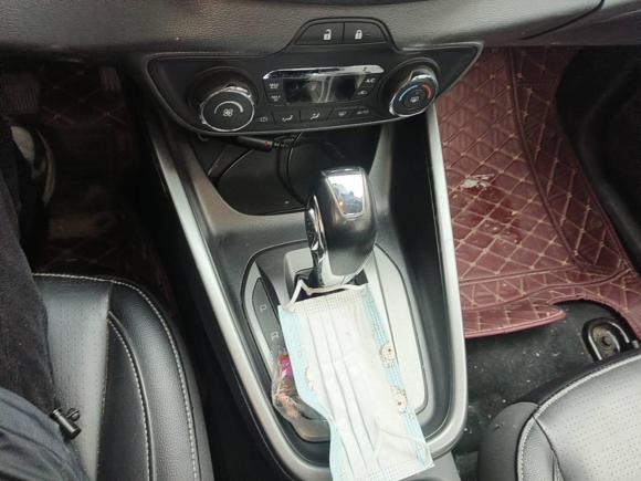 [成都·川A] 二手福特福睿斯2015款 1.5L 自动时尚型