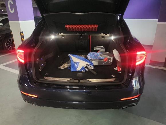 [上海·沪A] 二手玛莎拉蒂Levante2016款 3.0T 标准型