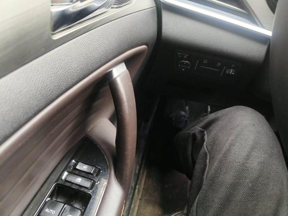 [义乌·浙G] 二手长安长安CS35PLUS2018款 1.6L 手动酷联版 国V