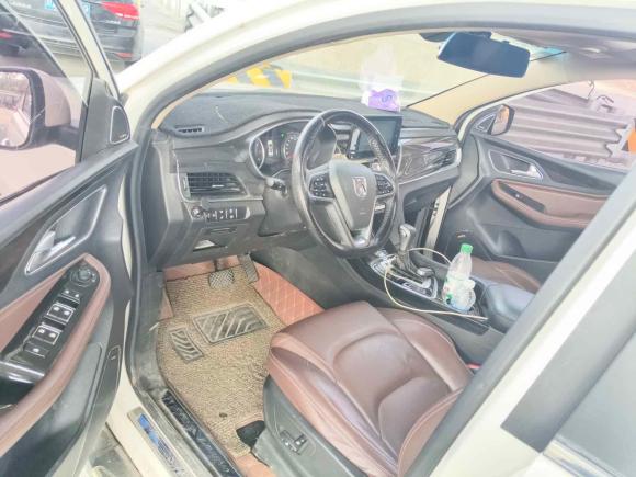 [成都·川A] 二手宝骏宝骏5602017款 1.5T DCT旗舰型 7座