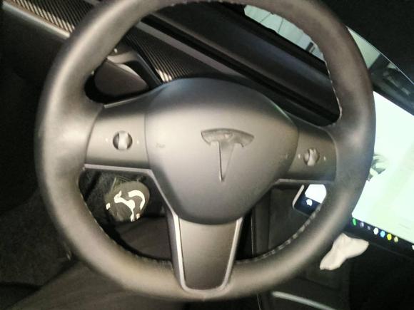 [上海·沪A] 二手特斯拉Model Y2021款 标准续航后驱版