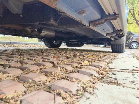 [无锡·苏B] 二手众泰众泰SR92017款 2.0T 自动极致之光版