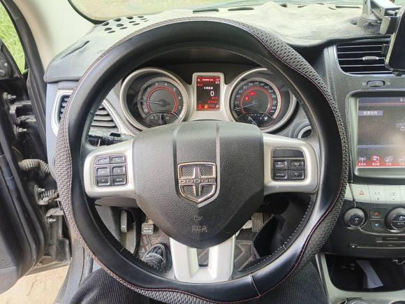 [西安·陕U] 二手道奇酷威2013款 2.4L 两驱尊尚版