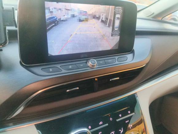 [青岛·鲁B] 二手别克别克GL82023款 陆上公务舱 舒适型