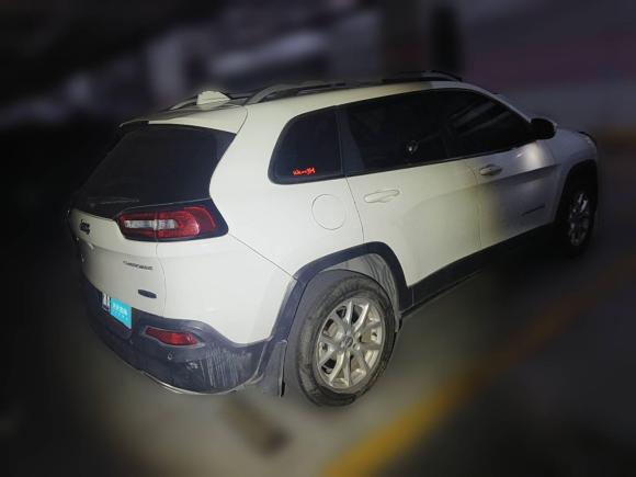 [杭州·浙A] 二手Jeep自由光2016款 2.4L 专业版