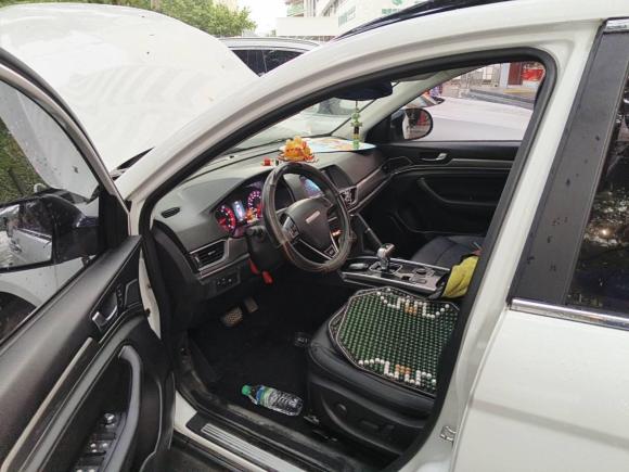 [深圳·赣C] 二手哈弗哈弗H62018款 蓝标 运动版 1.5T 自动两驱精英型