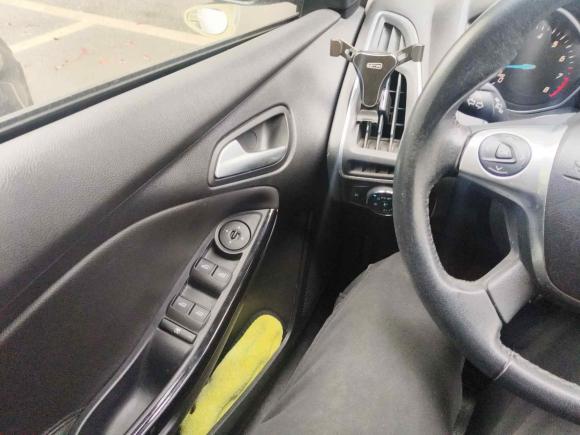 [台州·浙J] 二手福特福克斯2012款 三厢 1.6L 自动风尚型