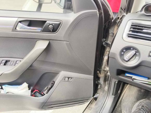 [上海·鲁A] 二手大众桑塔纳2016款 1.6L 自动舒适版