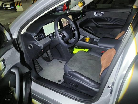 [成都·浙A] 二手荣威荣威D72025款 DMH 125km 世界冠军卓越版