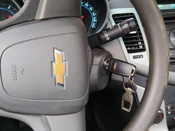 [成都·川A] 二手雪佛兰科鲁兹2013款 1.6L SL天地版 AT