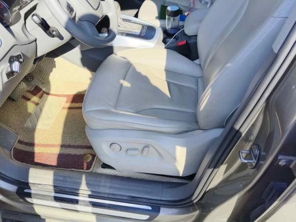 [南京·苏A] 二手奥迪奥迪Q52012款 2.0TFSI 技术型