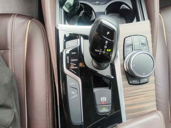 [深圳·粤B] 二手宝马宝马5系新能源2019款 改款 530Le 豪华套装