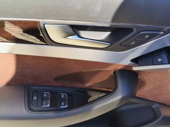 [上海·沪B] 二手奥迪奥迪A82017款 A8L 45 TFSI quattro舒适型