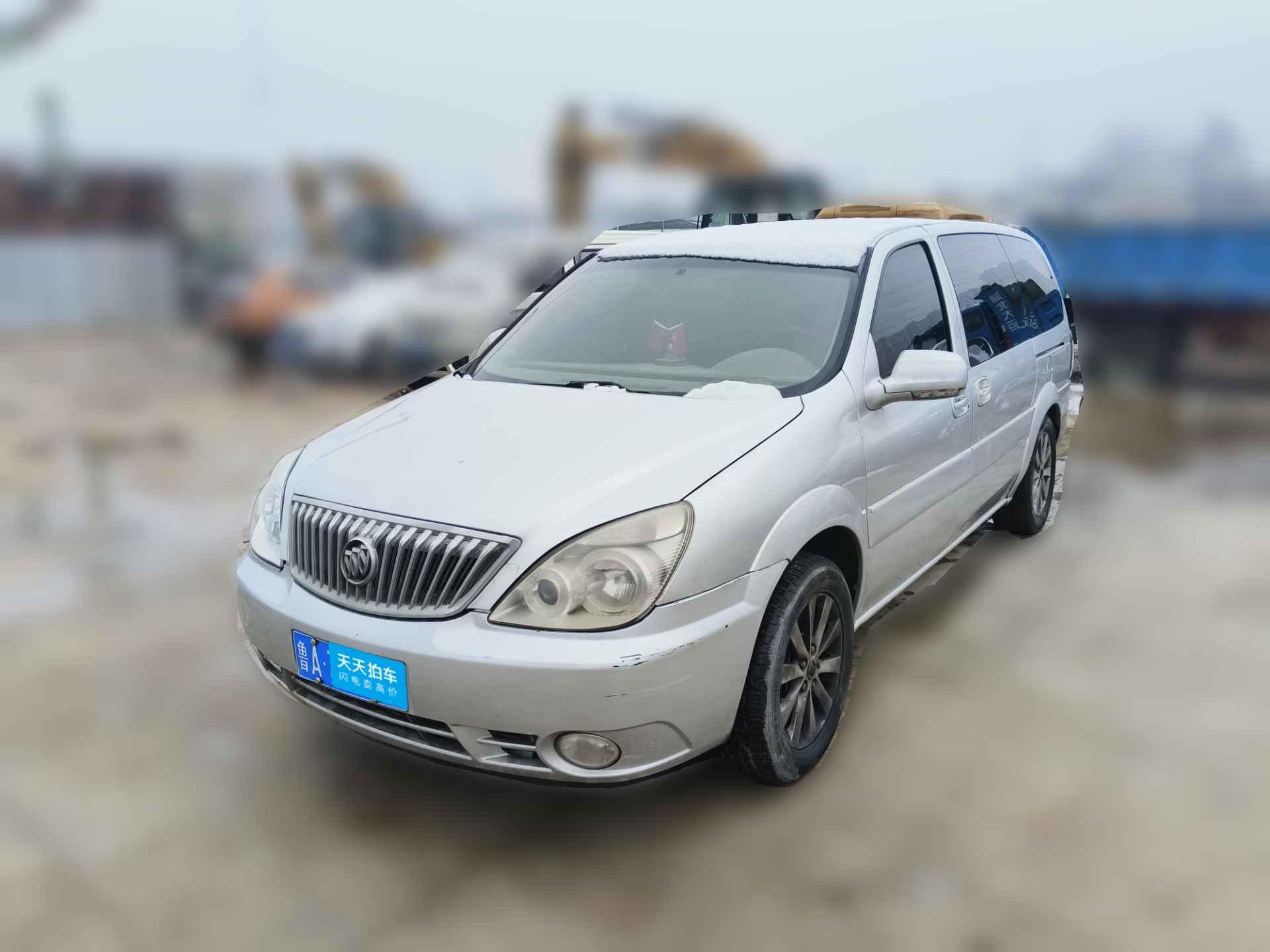 [济南·鲁A] 别克别克GL82013款 2.4L 经典版