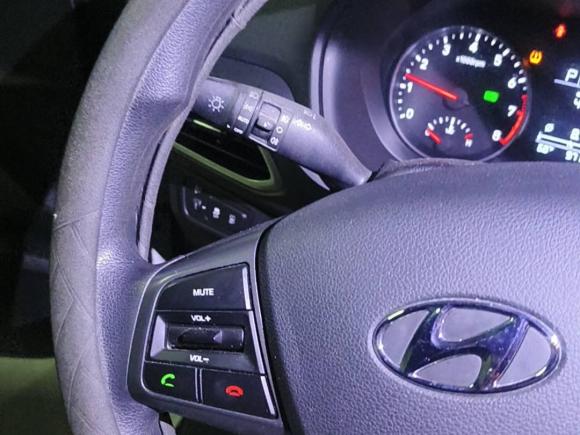 [杭州·浙A] 二手现代悦动2017款 1.6L 自动悦值版GLS