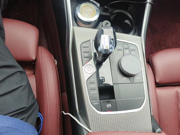 [广州·粤S] 二手宝马宝马3系2022款 330Li xDrive M运动曜夜套装