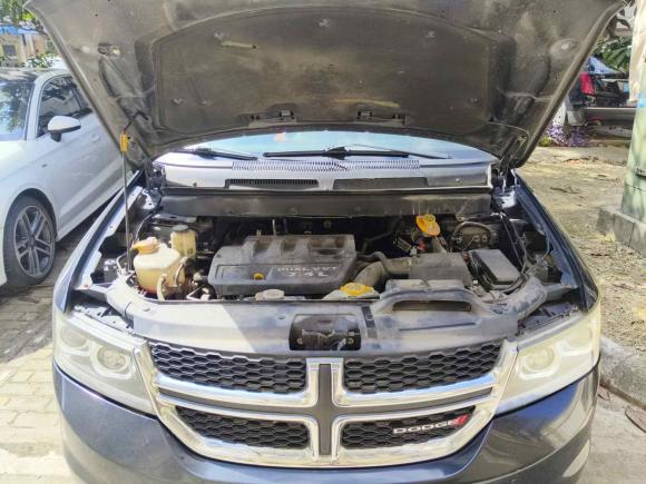 [南通·苏F] 二手道奇酷威2013款 2.4L 两驱尊尚版