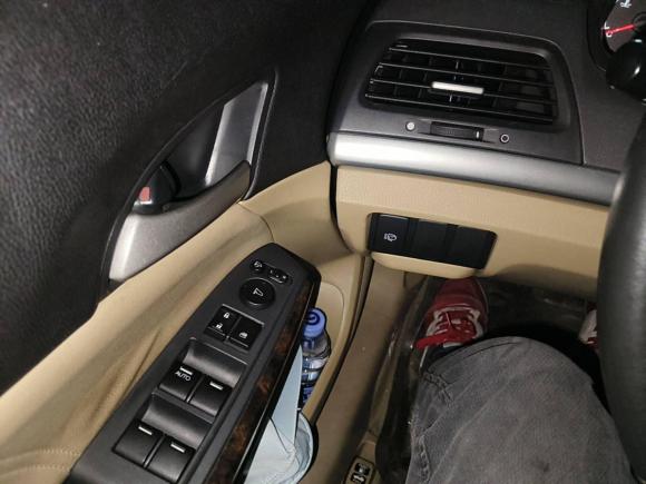 [广州·粤A] 二手本田雅阁2008款 2.0L EX