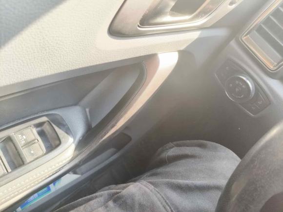 [上海·沪F] 二手福特撼路者2016款 2.0T 汽油自动四驱豪华版