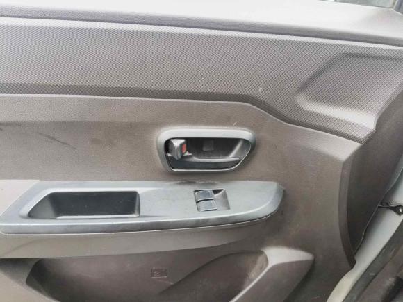 [上海·沪J] 二手五菱汽车五菱宏光V2019款 1.5L基本型国VI LAR