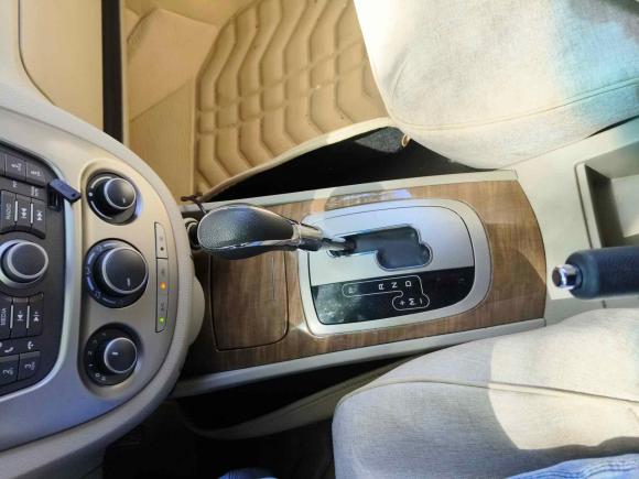 [上海·鲁B] 二手别克凯越2015款 1.5L 自动经典型