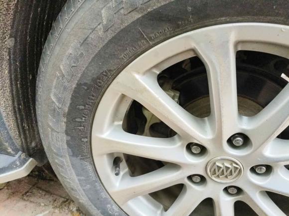 [武汉·鄂A] 二手别克昂科威Plus2017款 20T 两驱精英型