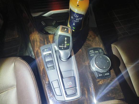 [深圳·粤B] 二手宝马宝马X32014款 xDrive20i X设计套装