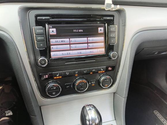 [上海·沪A] 二手大众帕萨特2014款 1.8TSI DSG御尊版