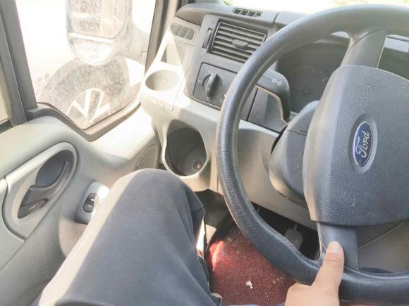 [南通·苏F] 二手福特新世代全顺2009款 2.4T柴油多功能型短轴中顶Duratorq