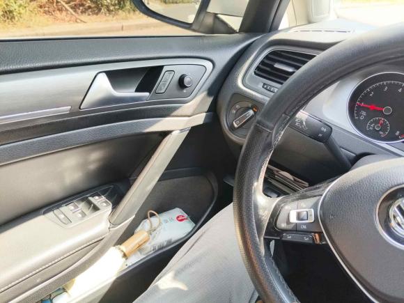 [义乌·浙G] 二手大众高尔夫2016款 230TSI 自动豪华型