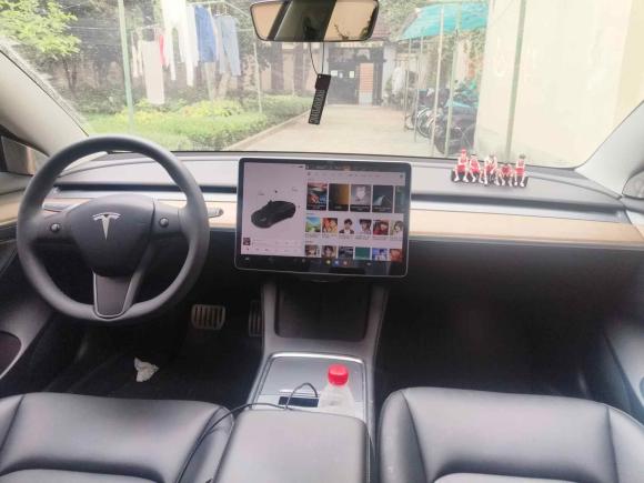 [上海·沪A] 二手特斯拉Model 32021款 Performance高性能全轮驱动版 3D6