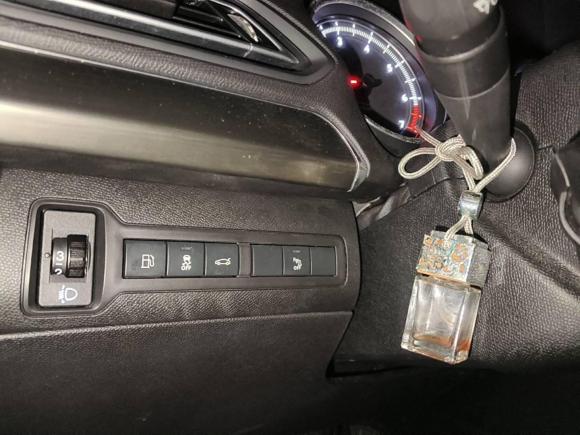 [深圳·粤L] 二手标致标致4082015款 1.2T 自动豪华版