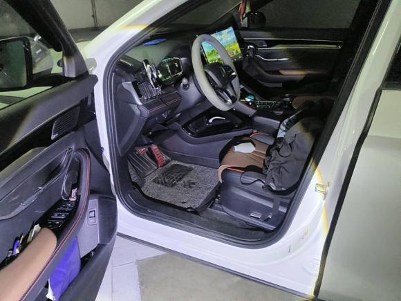 [广州·粤A] 二手比亚迪宋PLUS新能源2021款 DM-i 100KM 四驱旗舰PLUS