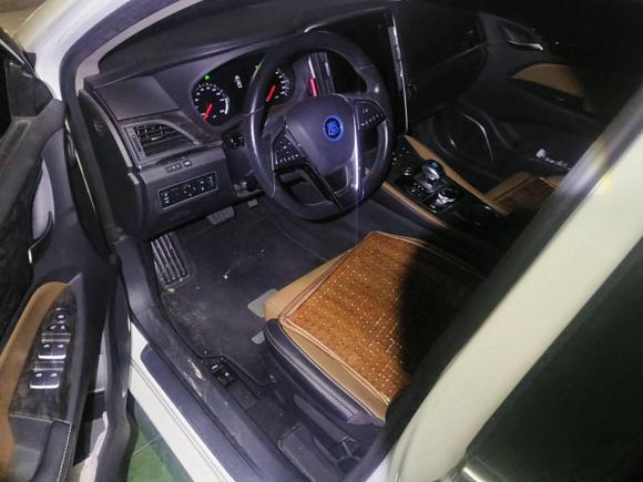 [深圳·粤B] 二手比亚迪秦新能源2017款 1.5T 尊贵型