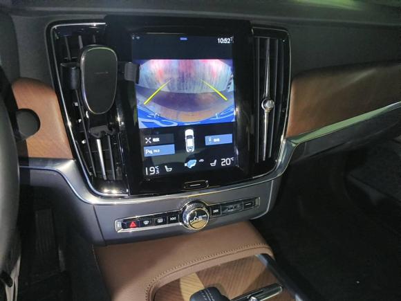 [广州·粤C] 二手沃尔沃沃尔沃S902021款 B5 智逸豪华版