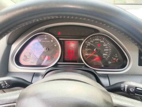 [济南·鲁A] 二手奥迪奥迪Q72010款 3.6 FSI quattro 基本型