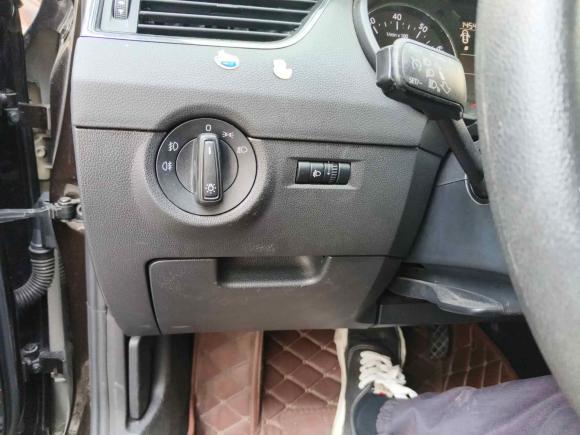 [成都·川A] 二手斯柯达明锐2015款 1.6L 自动逸杰版